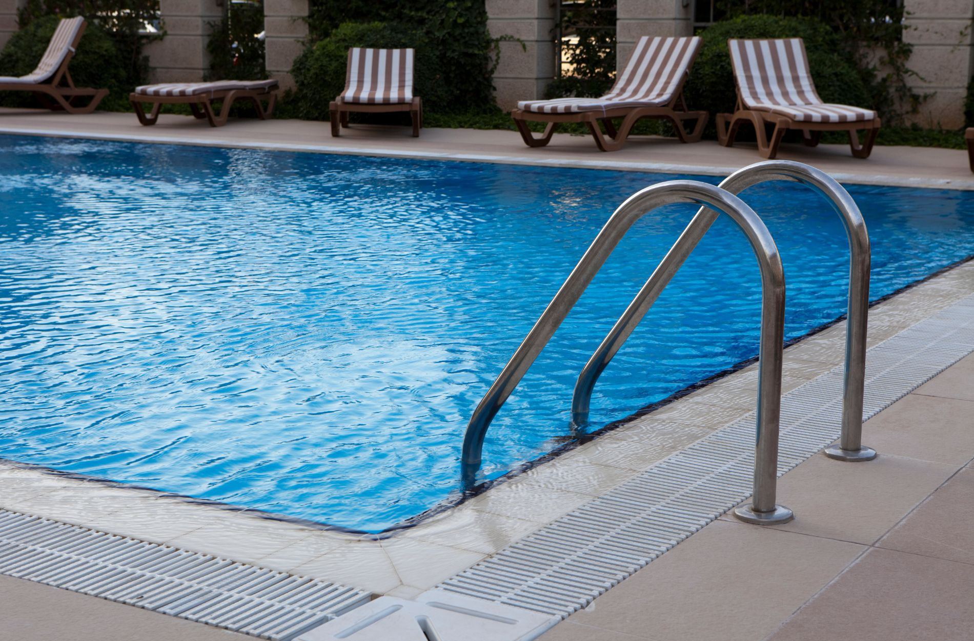 commercial pool
